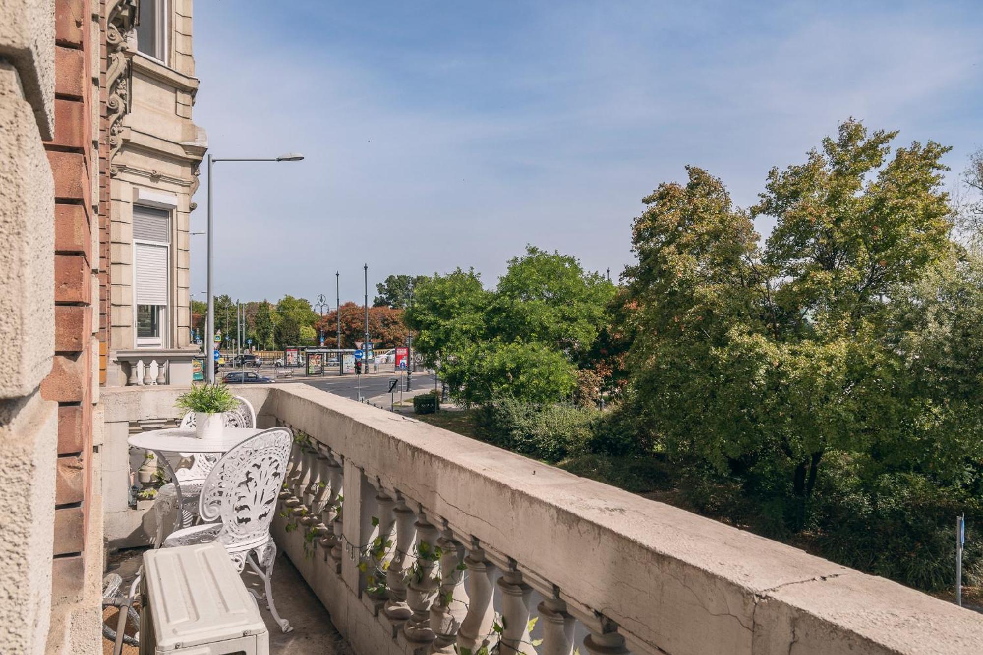 Danube Terrace Boutique Residence With Private Sauna Budapest Exteriör bild